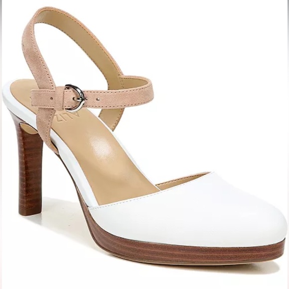 NATURALIZER White Pumps - Picture 1 of 10